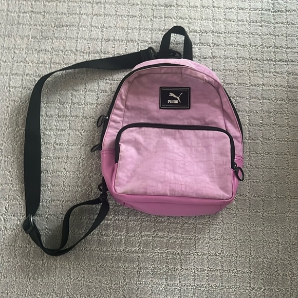 Women’s Puma mini sling backpack. Lavender pink color - Picture 1 of 3